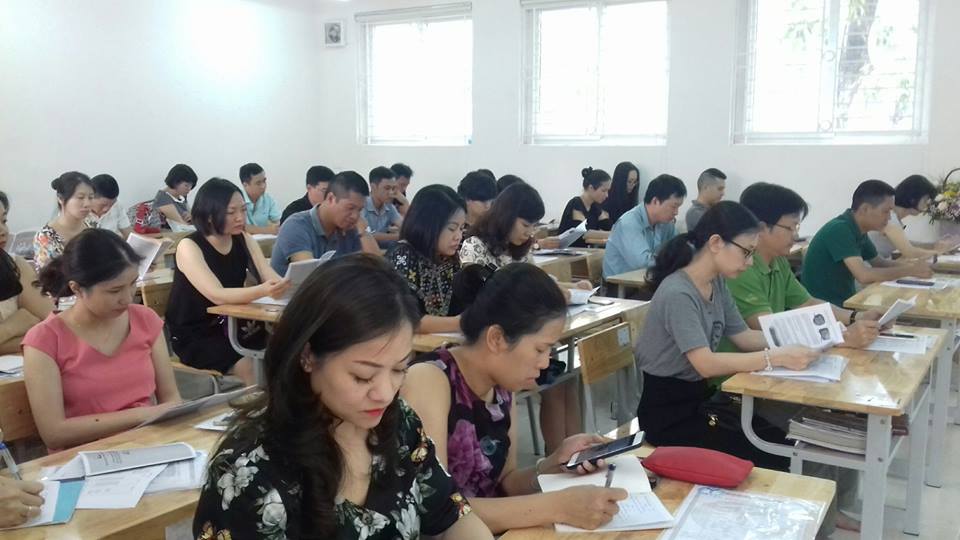 Khi bố mẹ thảo luận về sinh sản và tình dục