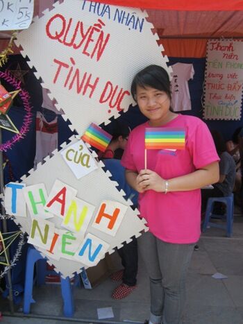 Tư vấn SKSS-TD tại Youth day 2012: Một việc làm đầy ý nghĩa 