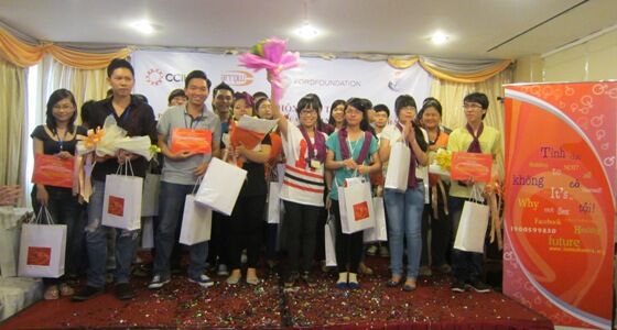 Nhóm HS lớp 11 giành giải nhất cuộc thi “Whynot - Tại sao không?