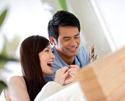 Lần đầu XXX: Hạnh phúc và những nguy cơ - Bản tin Nhịp sống trẻ số 17