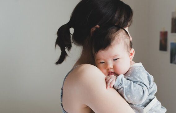 Cứ 4 phụ nữ thì có 1 người có thể bị trầm cảm sau sinh
