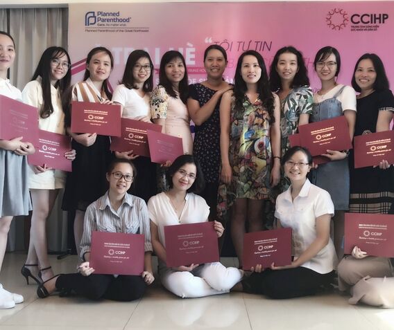 TẬP HUẤN GIẢNG DẠY VỀ GIỚI TÍNH, SỨC KHỎE SINH SẢN CÙNG TRẠI HÈ “ TÔI TỰ TIN, BẠN CŨNG THẾ”