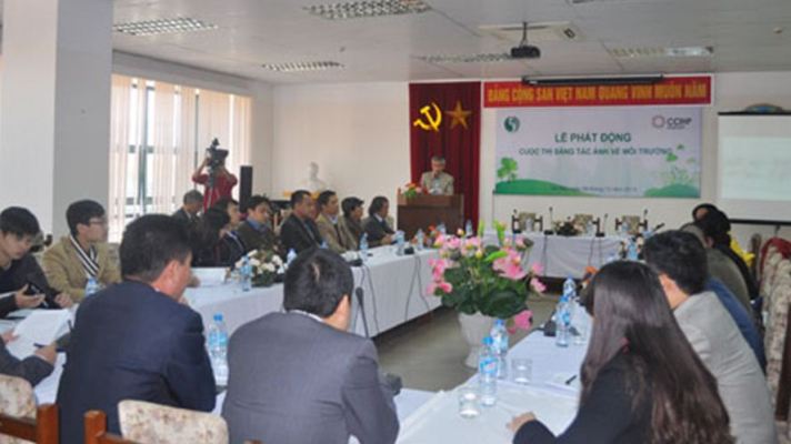 “Ống kính môi trường” – Góc nhìn mới cho vấn đề không mới