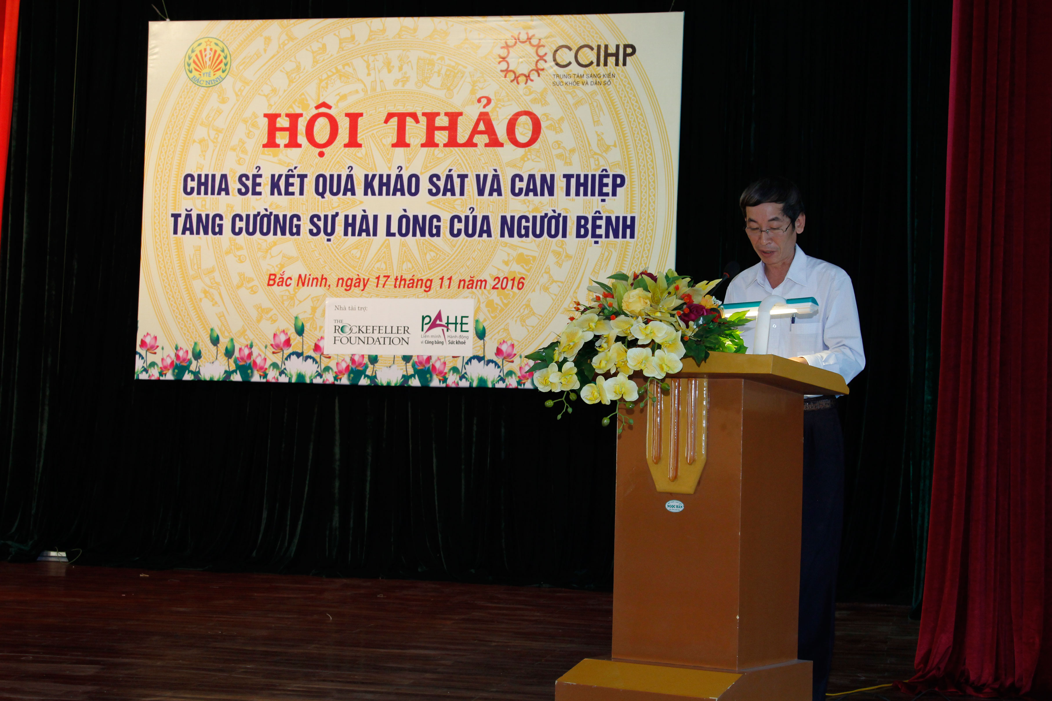 Chia sẻ kết quả khảo sát và can thiệp tăng cường sự hài lòng của người bệnh trong chăm sóc y tế