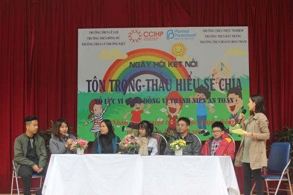 Tôn trọng - Thấu hiểu và Sẻ chia: Ngày hội của các trường tham gia chương trình giáo dục sức khỏe sinh sản và tình dục