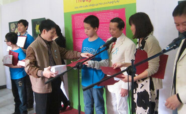 Triển lãm ảnh Qua đôi mắt em
